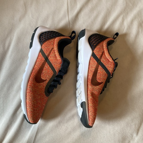 EUC NIKE Lunarestoa 2 SE Sneaker M10.5/EU:44.5 - Picture 4 of 7